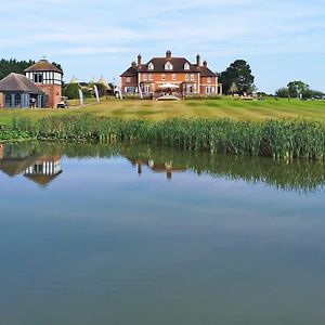 The Astbury Golf And Lodge Resort